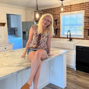 Meet your Posher, Kayla